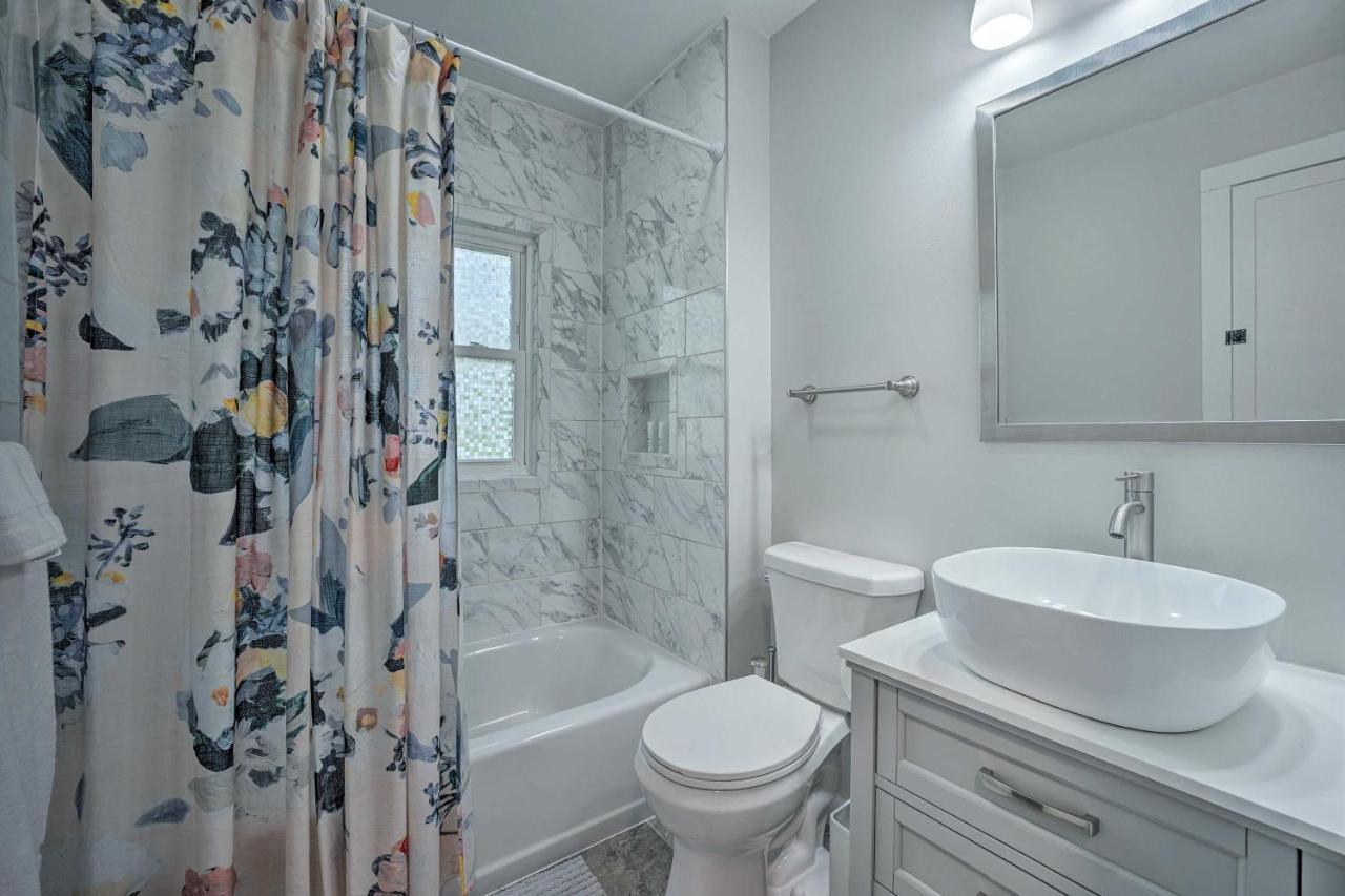 Benton Harbor Gracie Cottage With Hot Tub And Yard! المظهر الخارجي الصورة